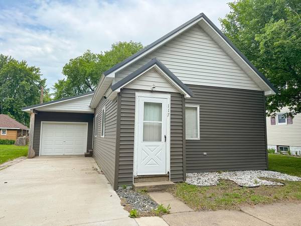 117 3rd ST NE,  Barnesville,  MN 56514