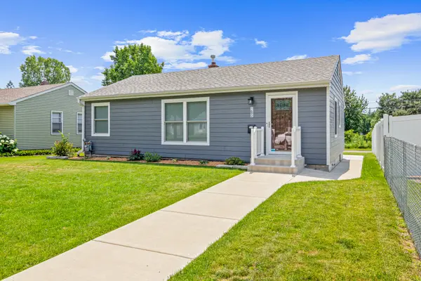 1692 Iowa AVE E, Saint Paul, MN 55106