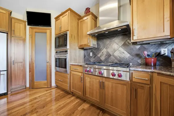 7019 Maple LN, Horace, ND 58047