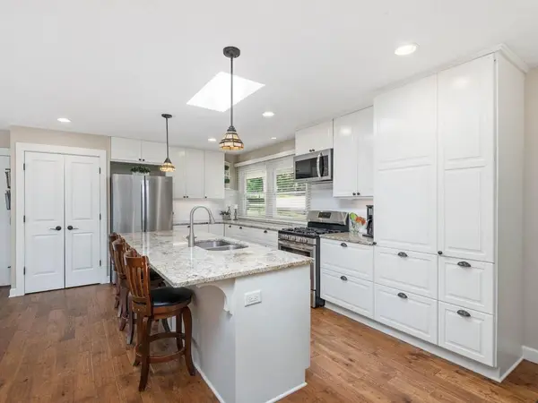 5936 Woodland CIR, Minnetonka, MN 55345