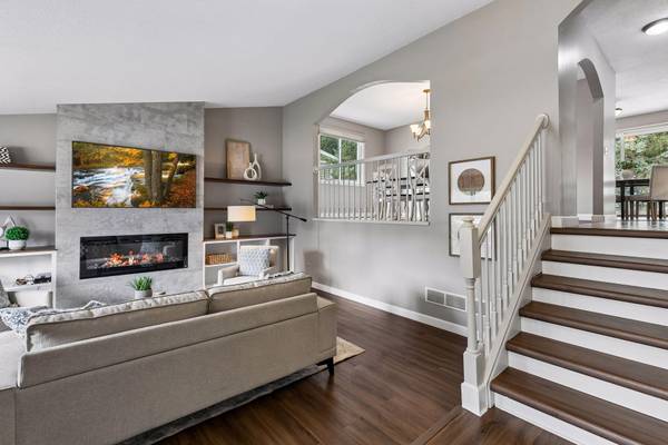 14945 Dundee AVE, Apple Valley, MN 55124