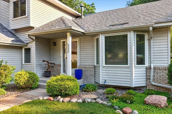 5336 Oxbow PL, Champlin, MN 55316