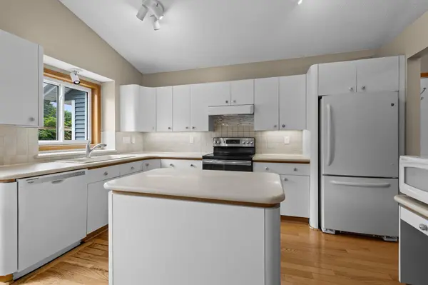 5749 W 141st ST, Savage, MN 55378
