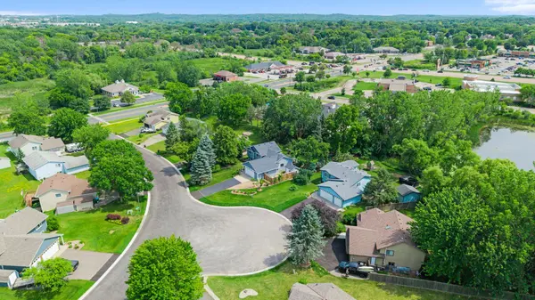 5749 W 141st ST, Savage, MN 55378