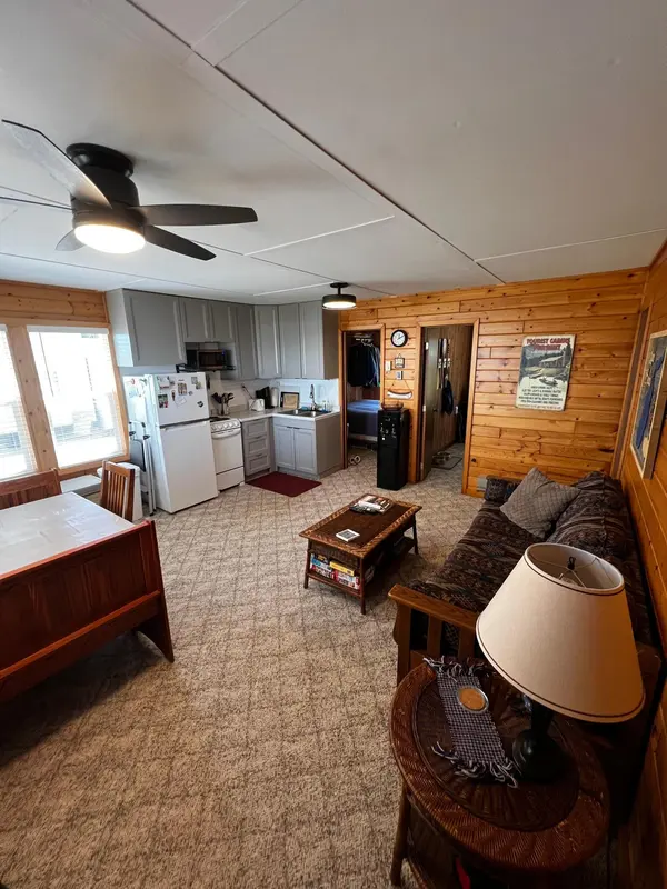 1208 E Lake ST, Osakis, MN 56360