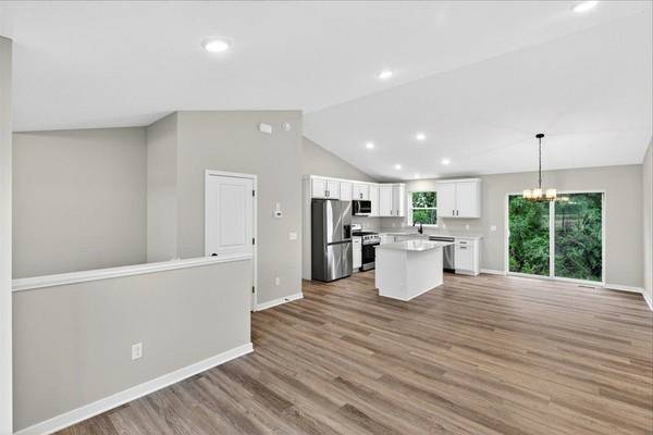 6707 376th ST, North Branch, MN 55056