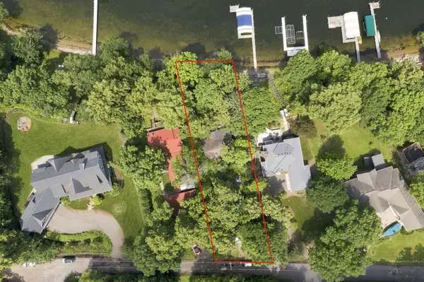 3435 Warner LN, Mound, MN 55364