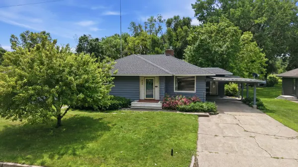 410 3rd AVE NE, Clara City, MN 56222