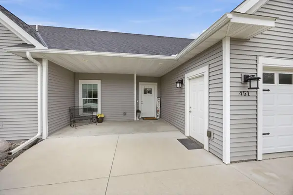451 Cedar AVE N, Maple Lake, MN 55358