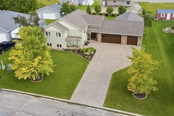 2310 Meadow LN, Hawley, MN 56549