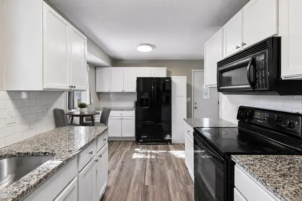 16366 Florida WAY W, Lakeville, MN 55068