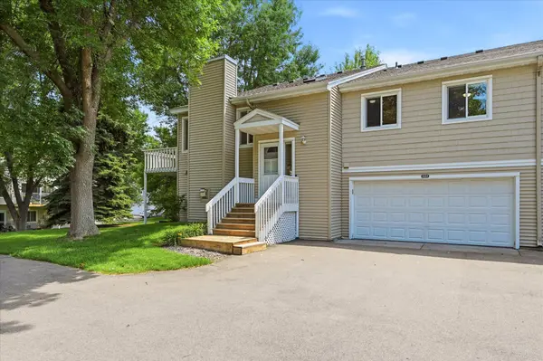 5553 Bimini DR, Minnetonka, MN 55343