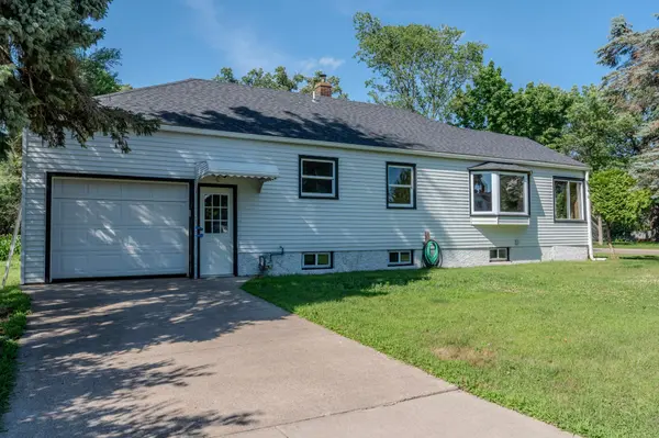 501 2nd ST NE, Little Falls, MN 56345