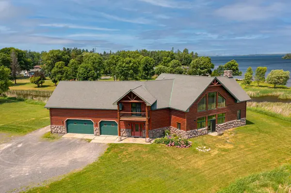 2987 Country Road 20, International Falls, MN 56649