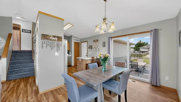 522 Brook AVE, Saint Charles, MN 55972