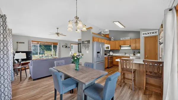 522 Brook AVE, Saint Charles, MN 55972