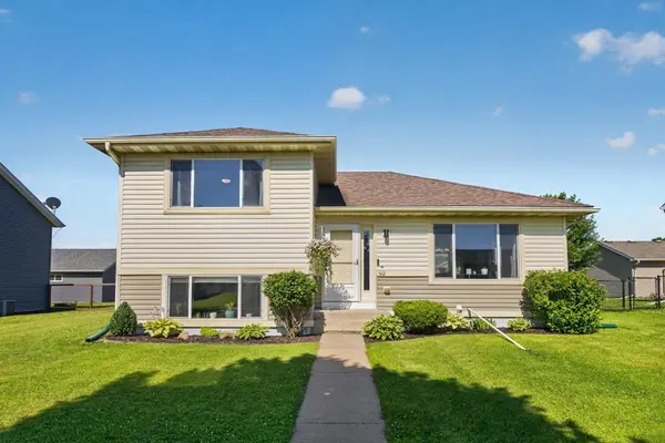 522 Brook AVE, Saint Charles, MN 55972