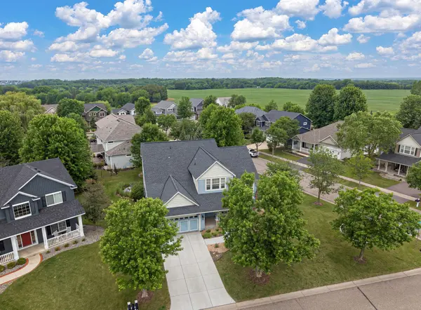 2454 Sandstone PL, Woodbury, MN 55129