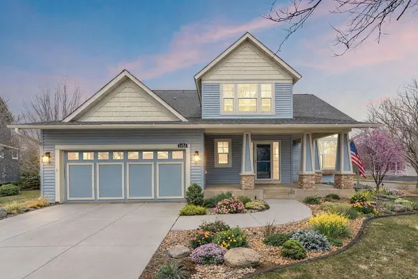 2454 Sandstone PL, Woodbury, MN 55129