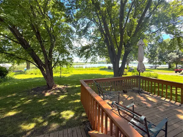 263 Alder RD, South Haven, MN 55382