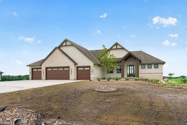 4473 166th AVE NW, Andover, MN 55304