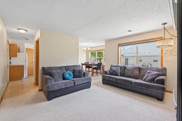 10546 64th LN NE, Albertville, MN 55301