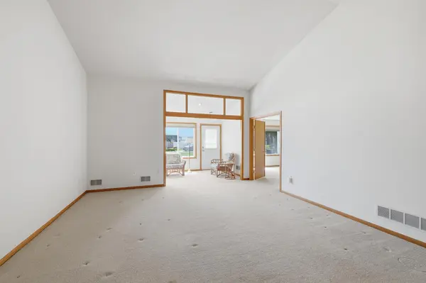 14516 Eureka CT, Apple Valley, MN 55124