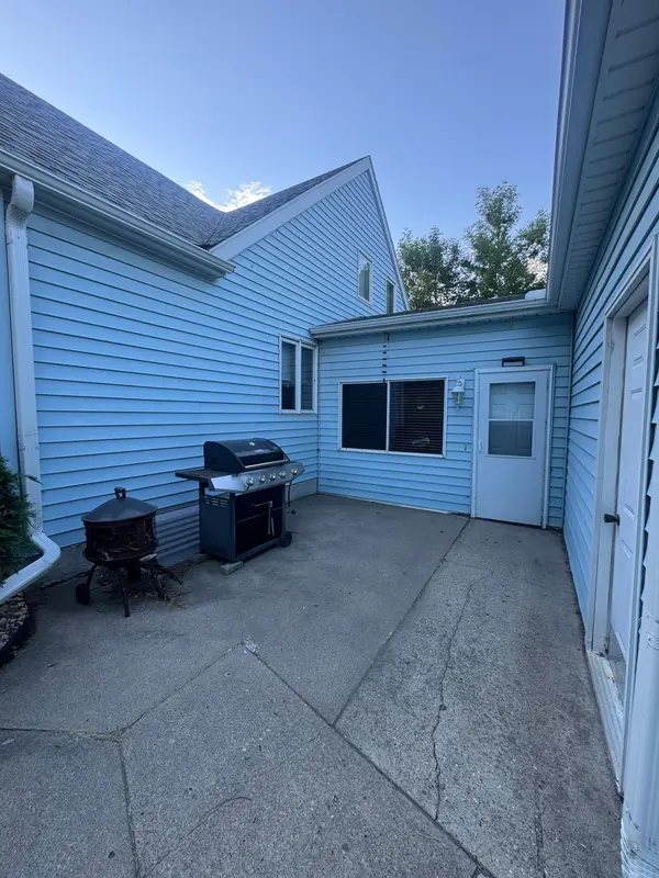 101 6th ST E, Finley, ND 58230