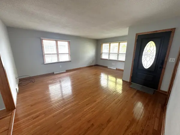 1002 Poplar AVE, Marshall, MN 56258