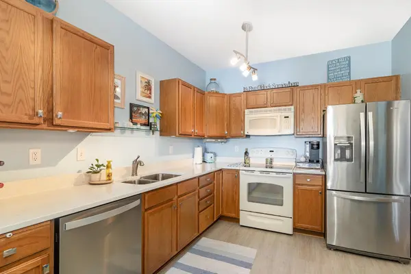 601 Levander WAY #320, South Saint Paul, MN 55075