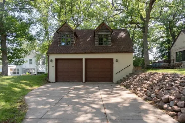 910 Oakwood BLVD, Menomonie, WI 54751
