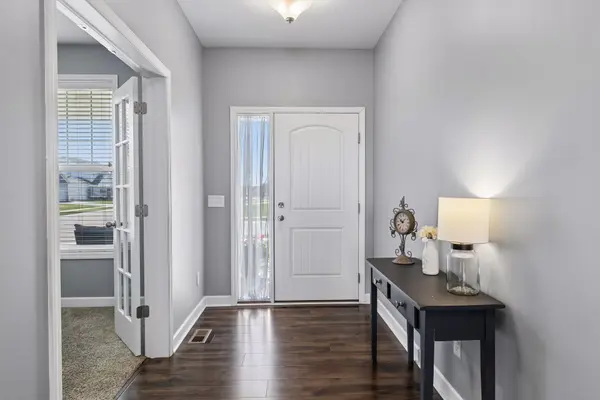 15711 Fair Hill WAY, Apple Valley, MN 55124
