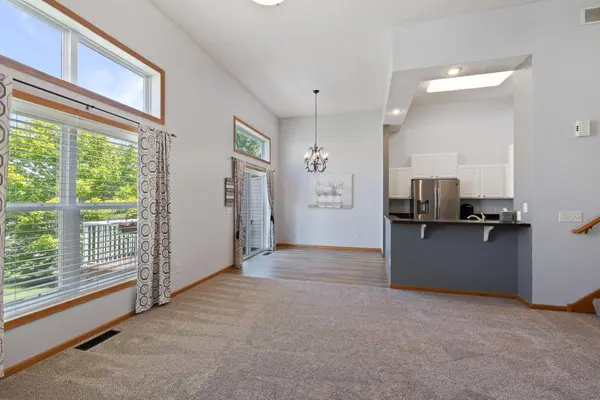 2770 Century CIR, Chanhassen, MN 55317