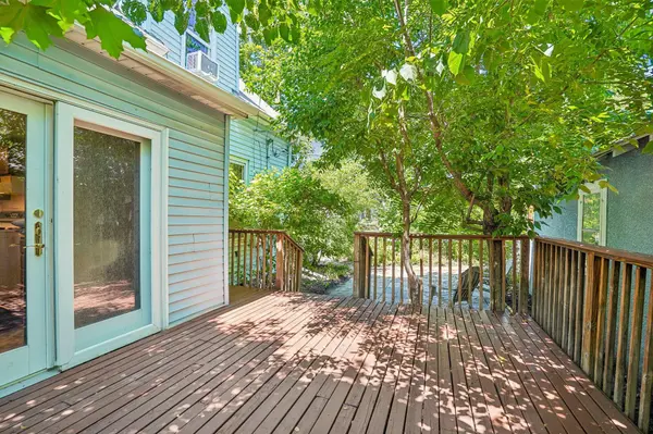 550 Saint Clair AVE, Saint Paul, MN 55102