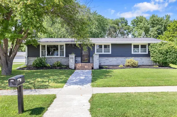 534 S 3rd ST, La Crescent, MN 55947