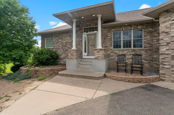 18712 Fontana ST, Columbus, MN 55092