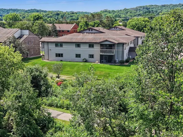 222 Sargent DR #204, Red Wing, MN 55066