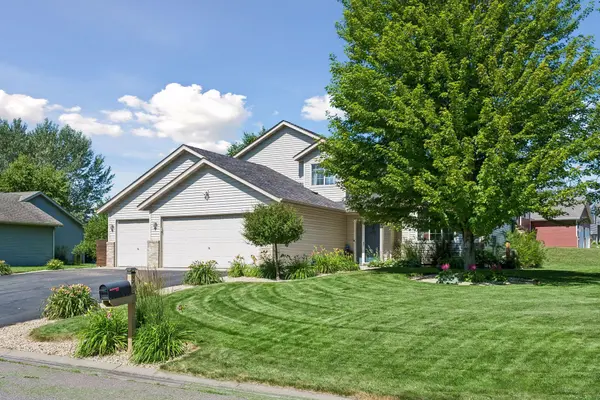 322 Edelweiss CIR NW, Saint Michael, MN 55376
