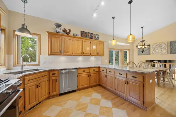 22002 Elm Pkwy, Rogers, MN 55374