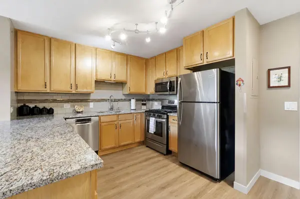 929 Portland AVE #208, Minneapolis, MN 55404