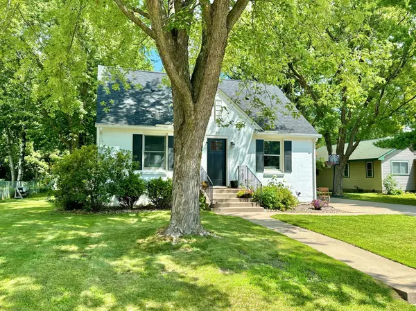 351 E Hughes ST, New Richmond, WI 54017