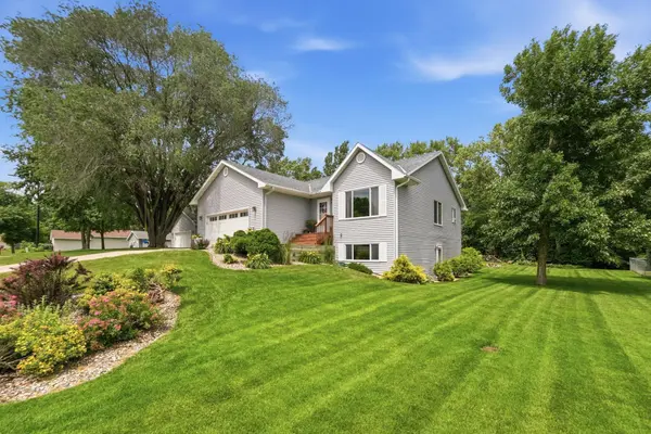 119 Mc Farlane ST NW, Alexandria, MN 56308