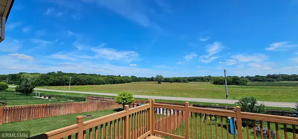9318 Golden Pond LN N, Monticello, MN 55362