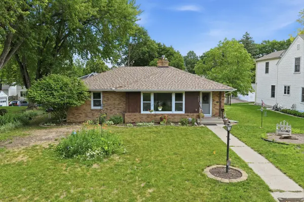3426 Zenith AVE N, Robbinsdale, MN 55422