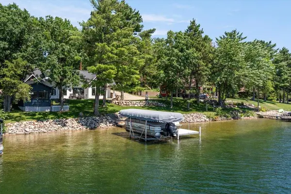 10673 Oak Grove DR, Pequot Lakes, MN 56472