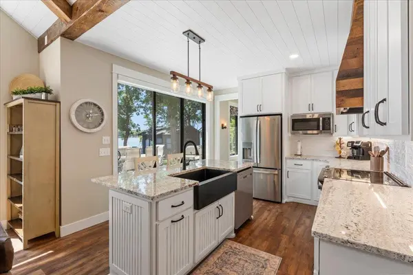 10673 Oak Grove DR, Pequot Lakes, MN 56472
