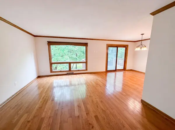 5243 Latta ST, North Saint Paul, MN 55110