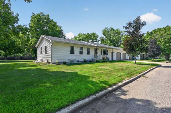 1424 Ash ST, Alexandria, MN 56308