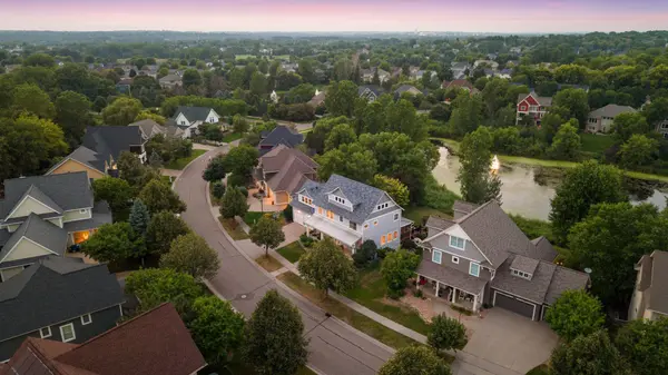 11265 Stonemill Farms Curve, Woodbury, MN 55129