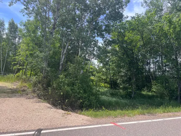 132 90th AVE, Clayton, WI 54004